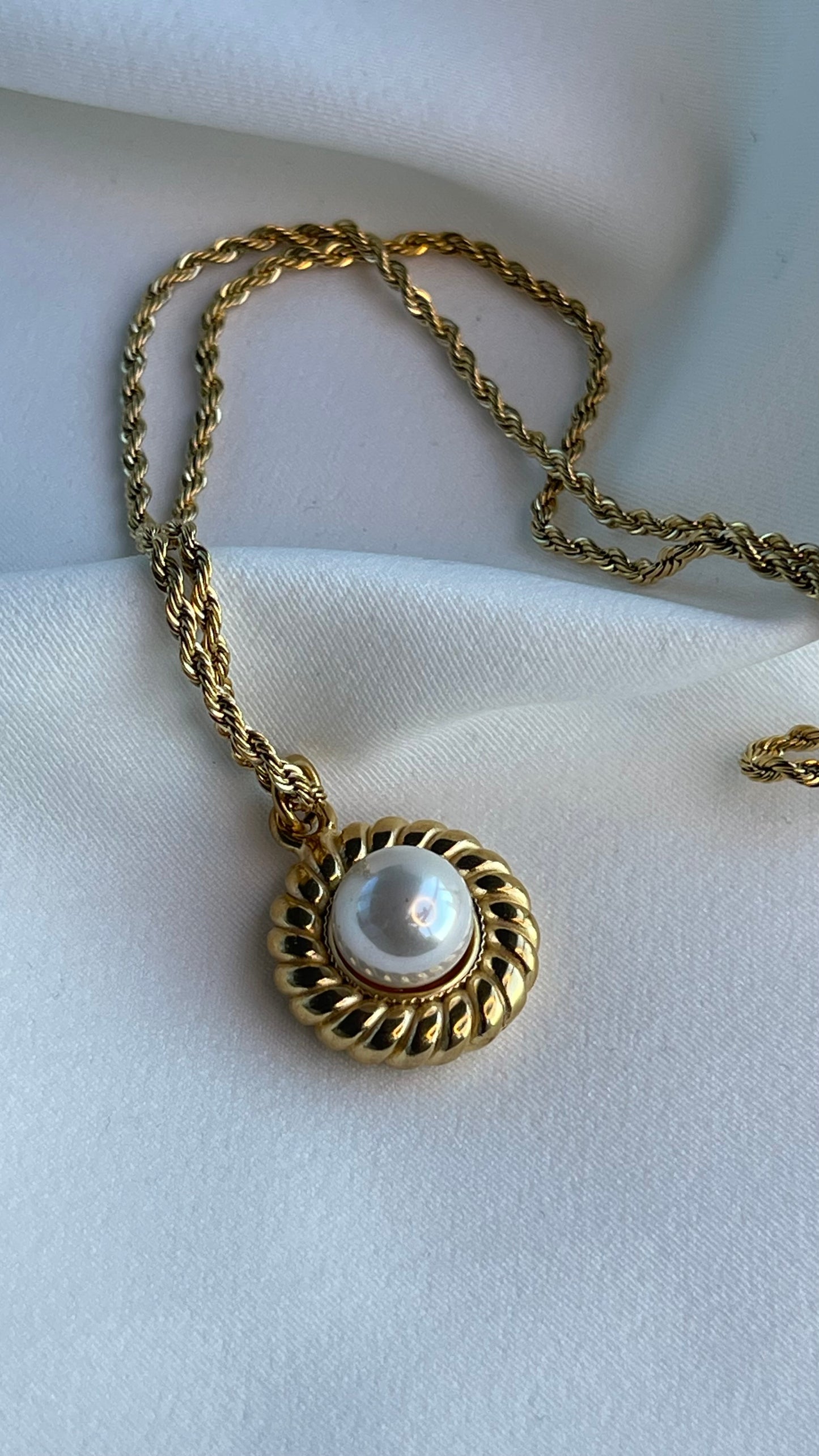 Pearl Gold Necklace