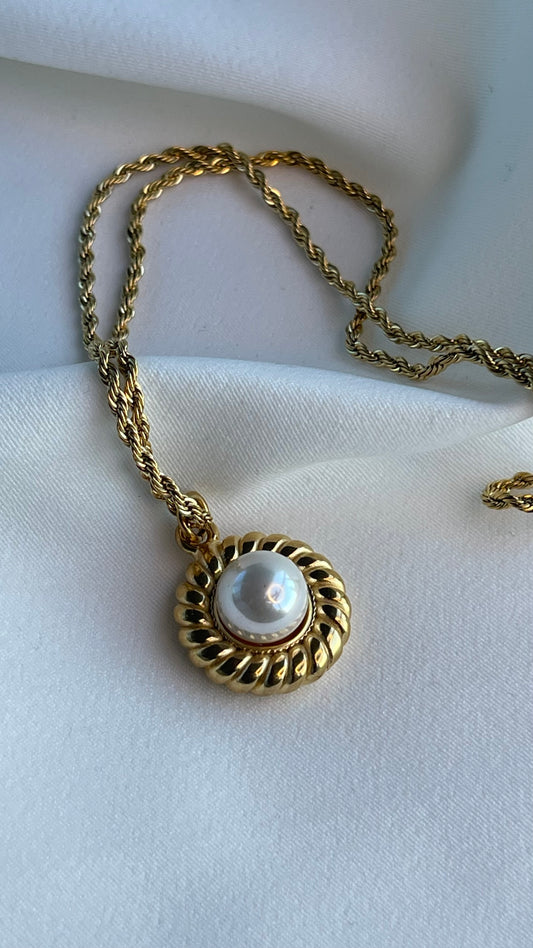 Pearl Gold Necklace
